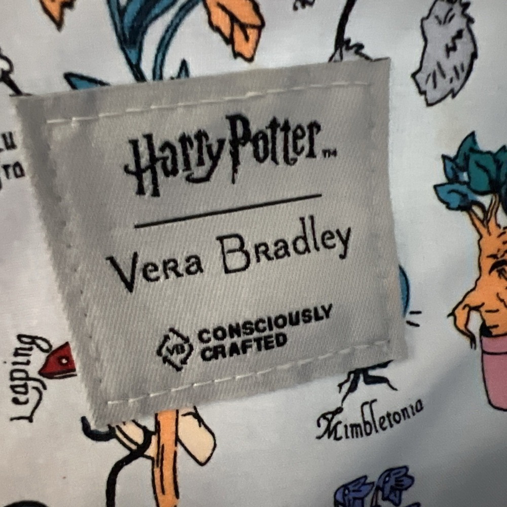 Vera Bradley Harry Potter Herbology Sling Backpack Crossbody Bag Rare - Picture 3 of 6